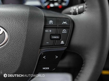 Toyota Camry — photo 17
