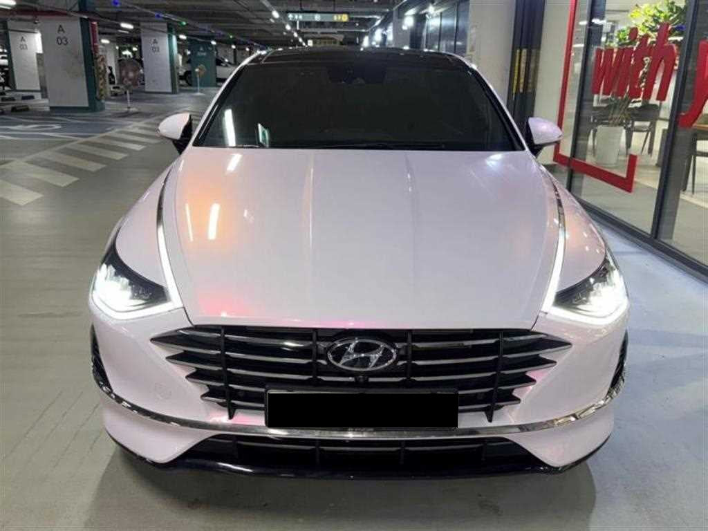 Hyundai Sonata — photo 02