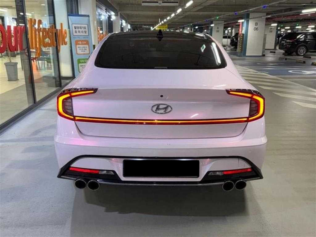 Hyundai Sonata — photo 05
