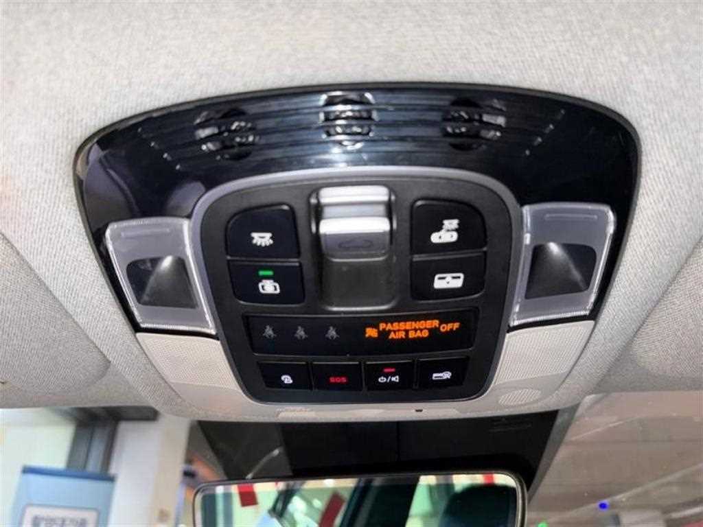 Hyundai Sonata — photo 12