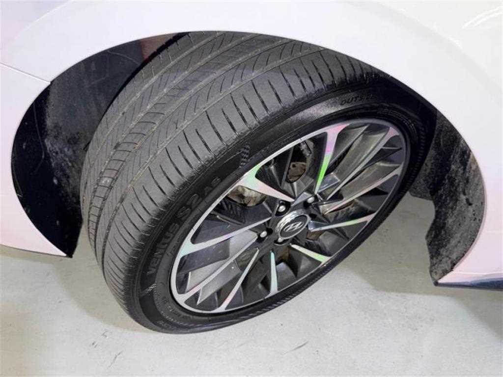 Hyundai Sonata — photo 20