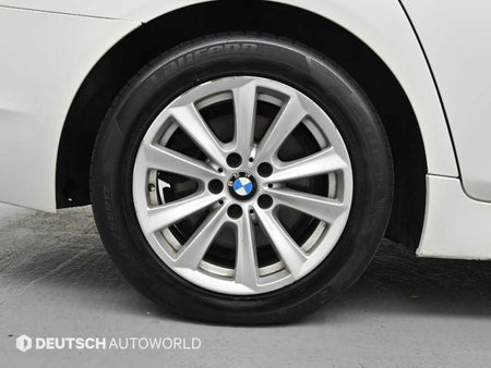 BMW 5-Series — photo 05