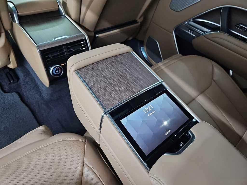 Land Rover Range Rover — photo 13