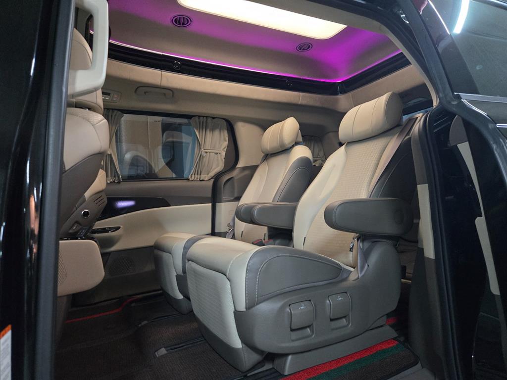 Kia Carnival — photo 07