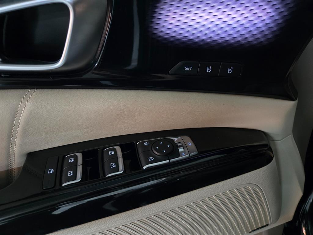 Kia Carnival — photo 16