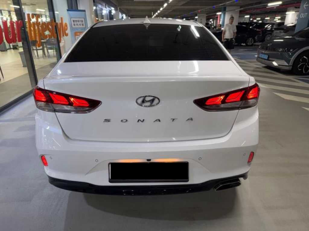 Hyundai Sonata — photo 05