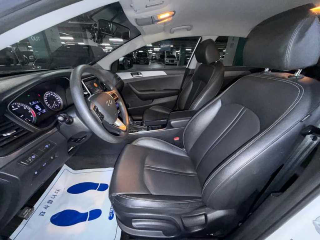 Hyundai Sonata — photo 07