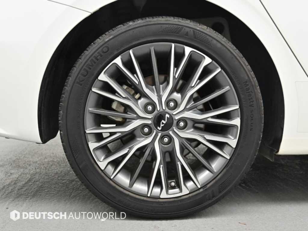 Kia K3 — photo 03
