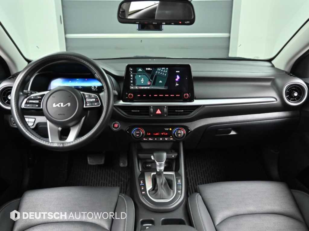 Kia K3 — photo 05