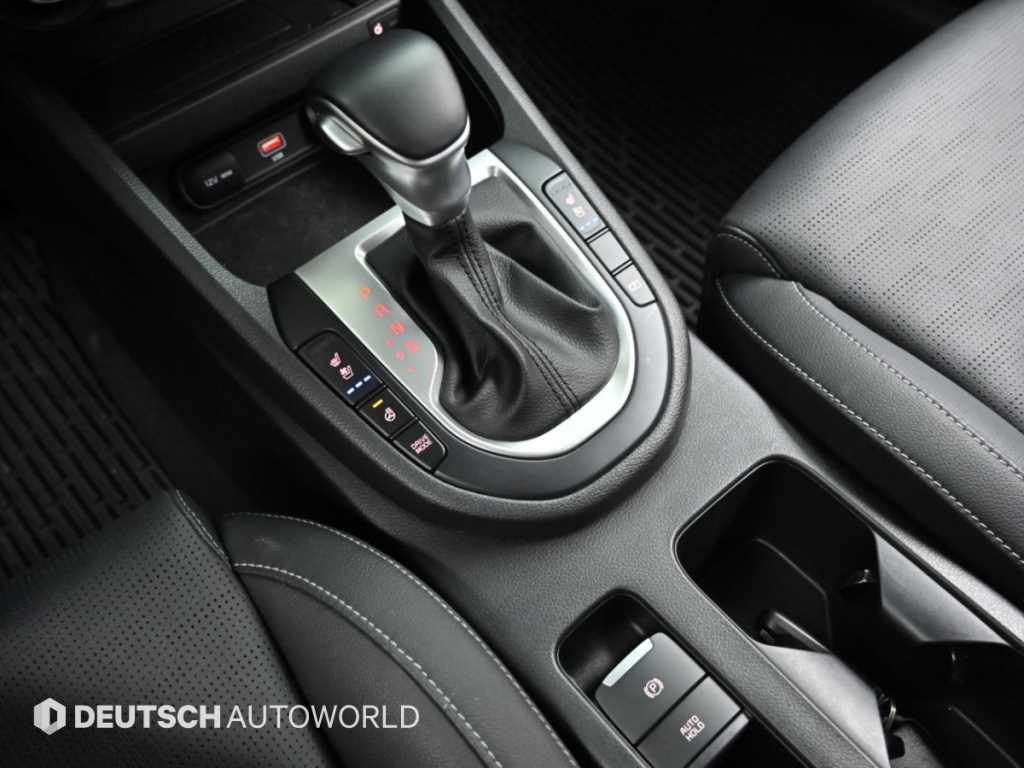 Kia K3 — photo 07