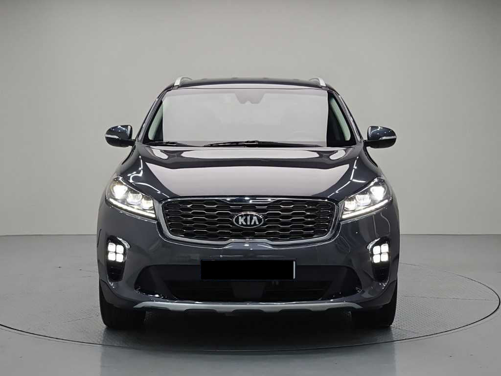 Kia Sorento — photo 02
