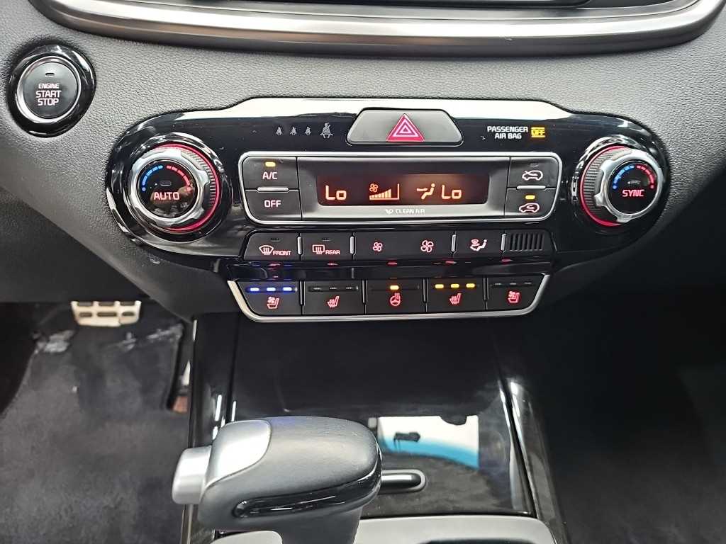 Kia Sorento — photo 10