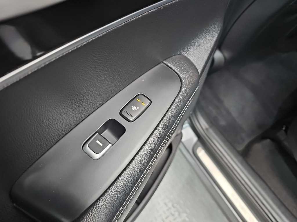 Kia Sorento — photo 14