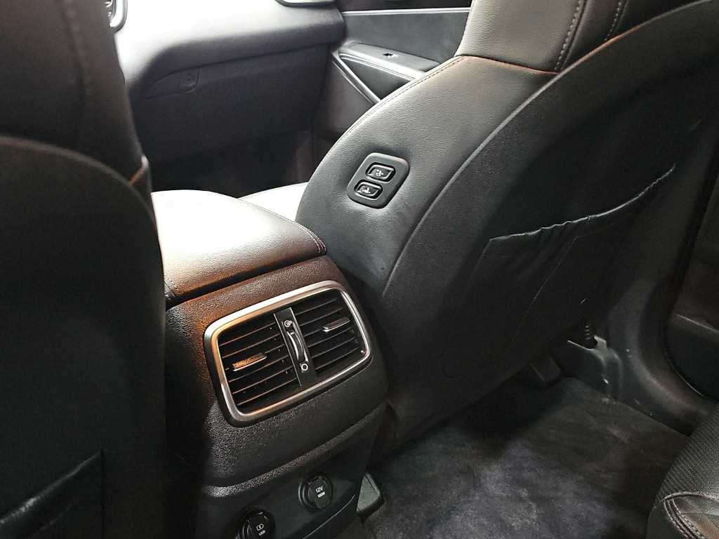 Kia Sorento — photo 15