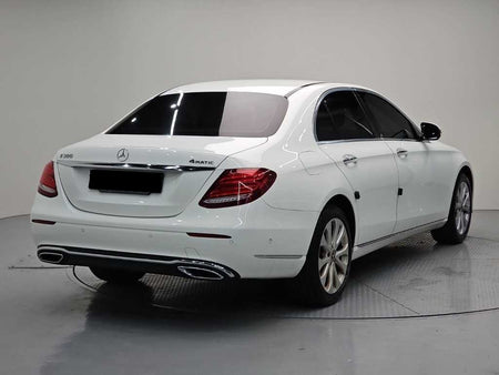 Mercedes-Benz E-Class — photo 04