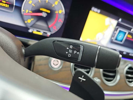 Mercedes-Benz E-Class — photo 08