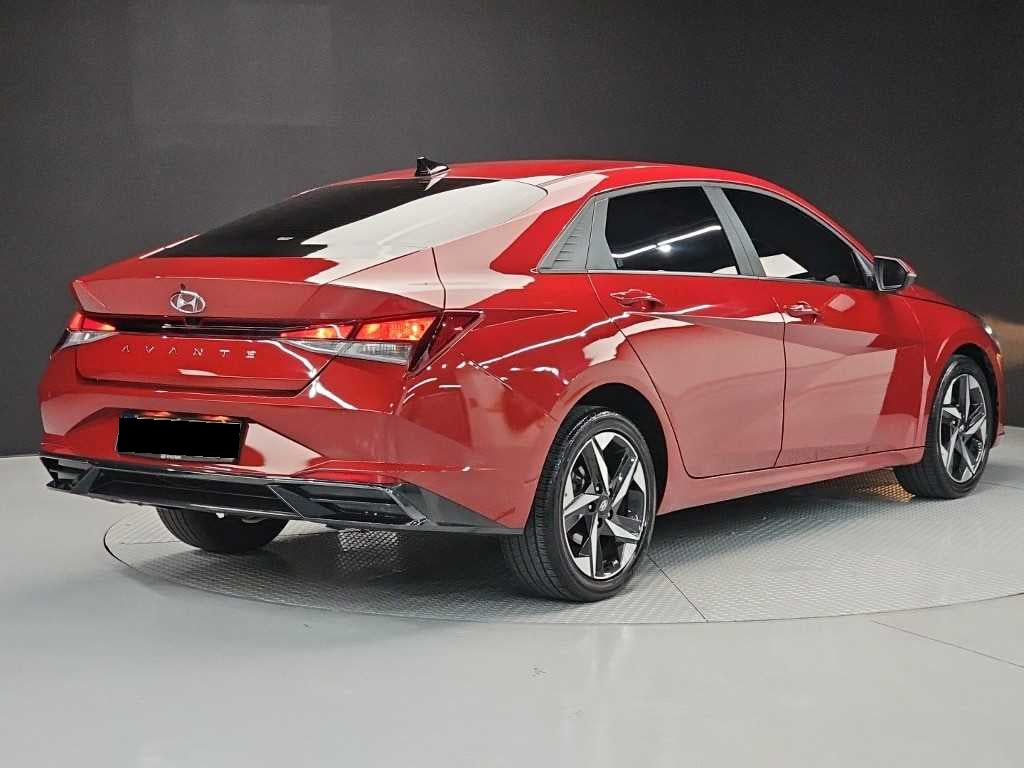 Hyundai Avante — photo 04