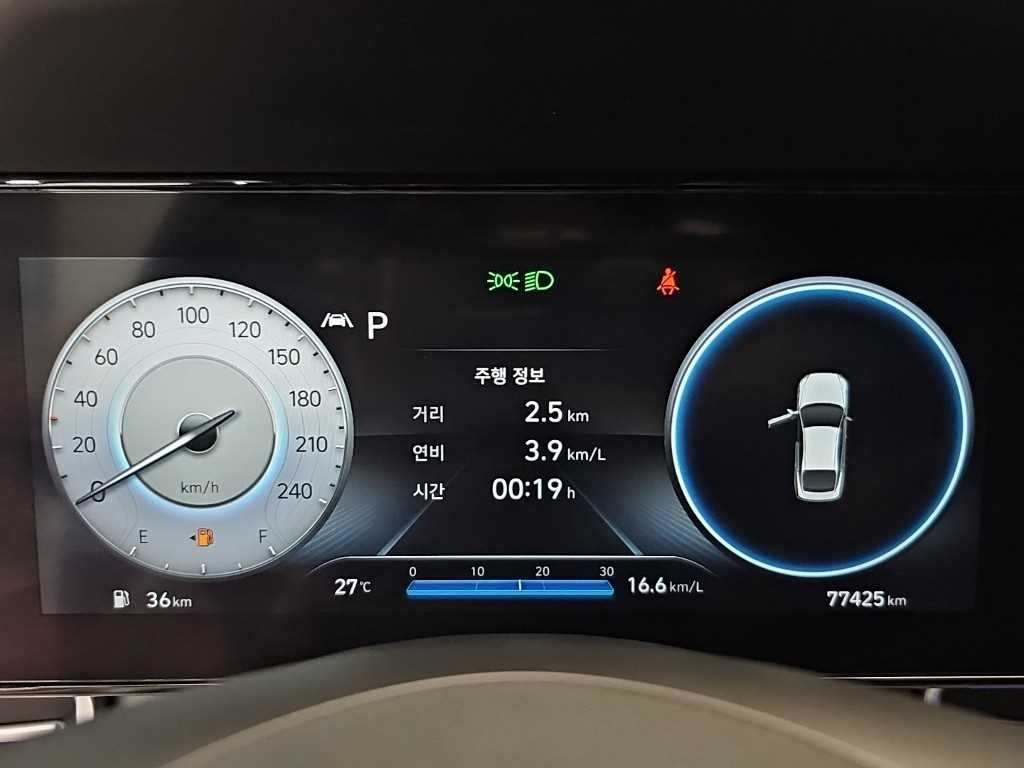 Hyundai Avante — photo 06
