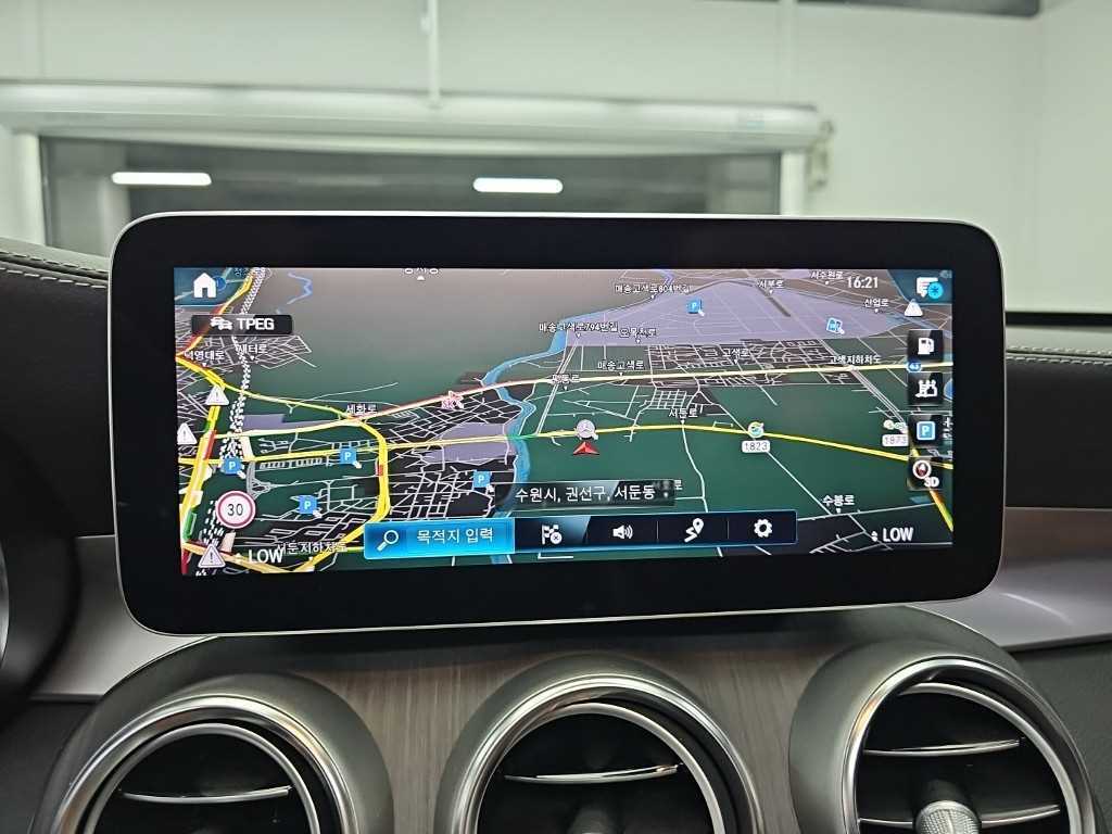 Mercedes-Benz GLC-Class — photo 15