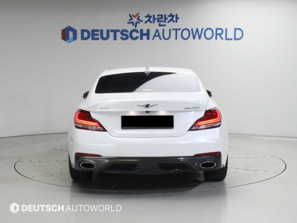 Genesis G70 — photo 04