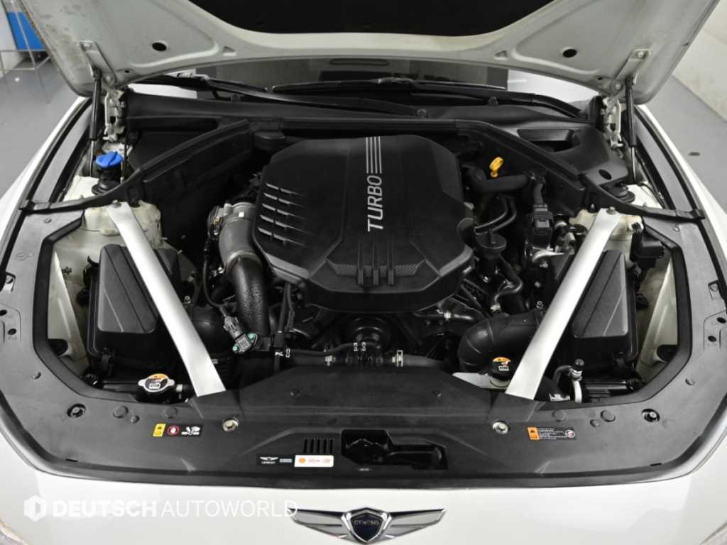 Genesis G70 — photo 06