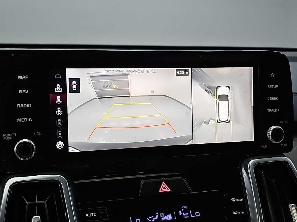 Kia Sorento — photo 16