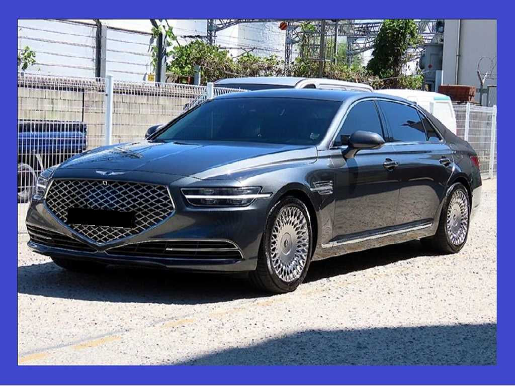 Genesis G90 — photo 01