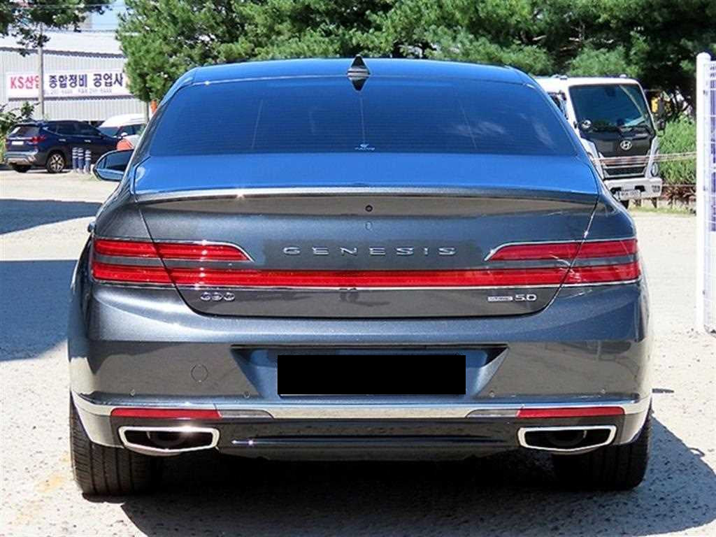 Genesis G90 — photo 04