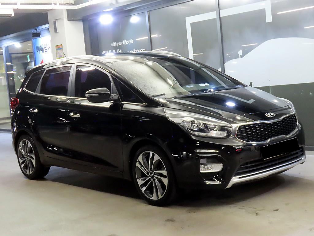 Kia Carens — photo 01