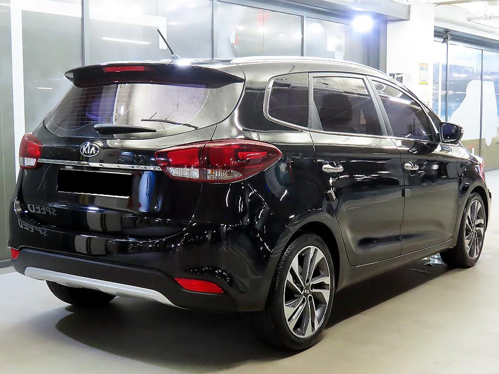 Kia Carens — photo 04