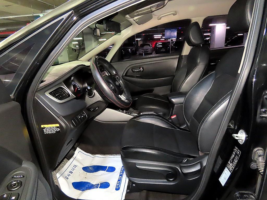 Kia Carens — photo 06