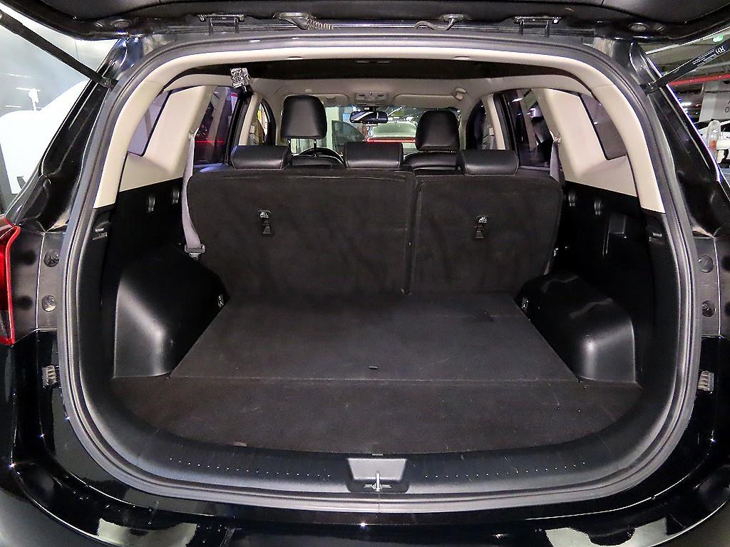 Kia Carens — photo 18