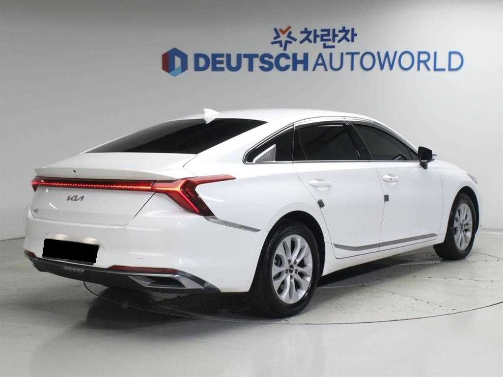 Kia K8 — photo 02