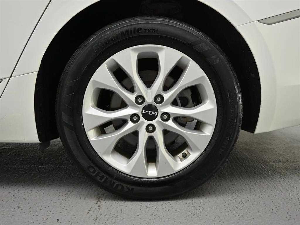 Kia K8 — photo 05