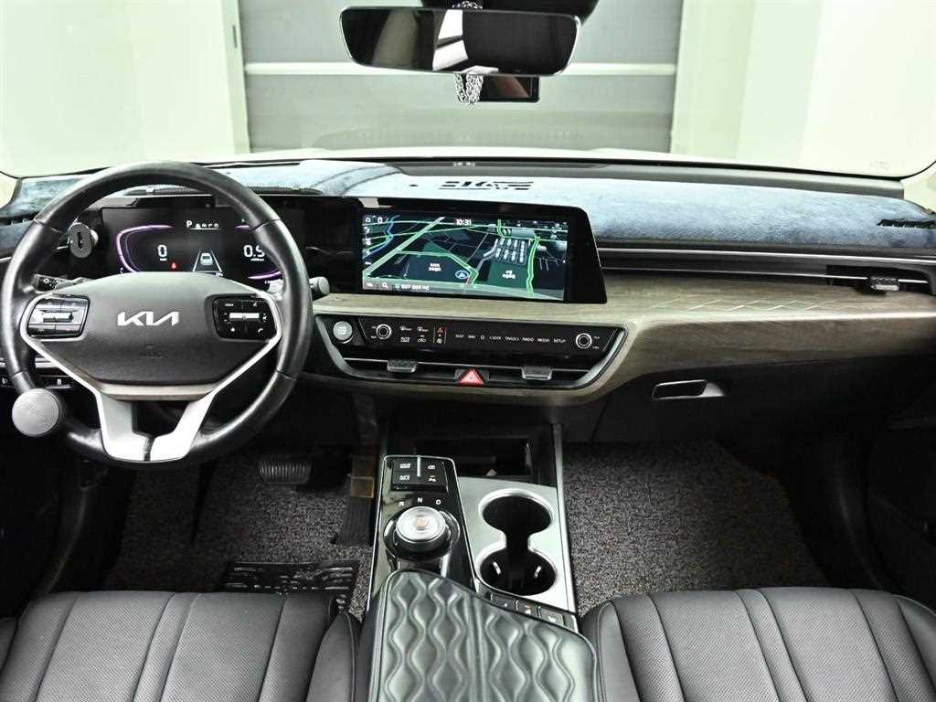 Kia K8 — photo 07