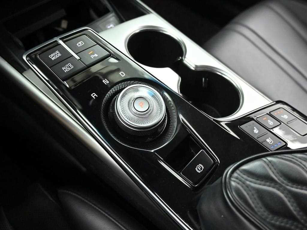 Kia K8 — photo 09