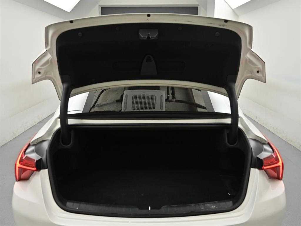 Kia K8 — photo 19