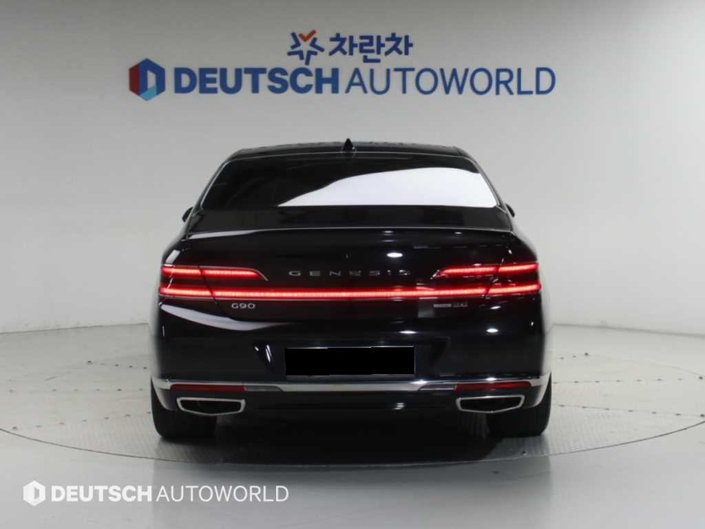 Genesis G90 — photo 04