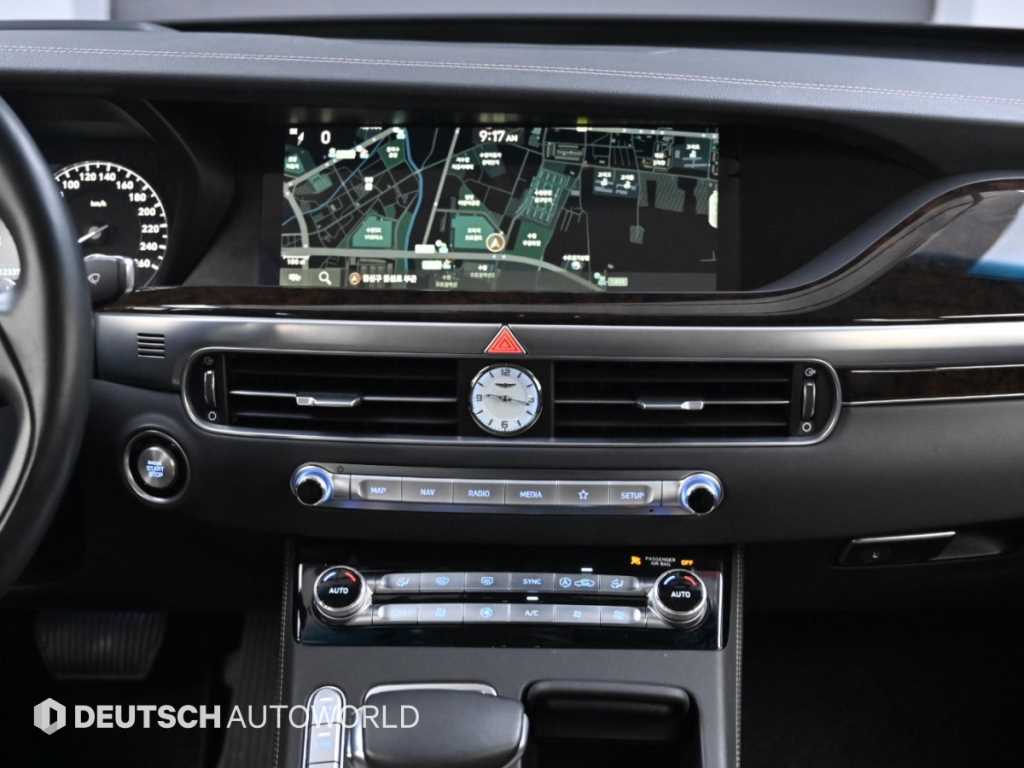Genesis G90 — photo 14