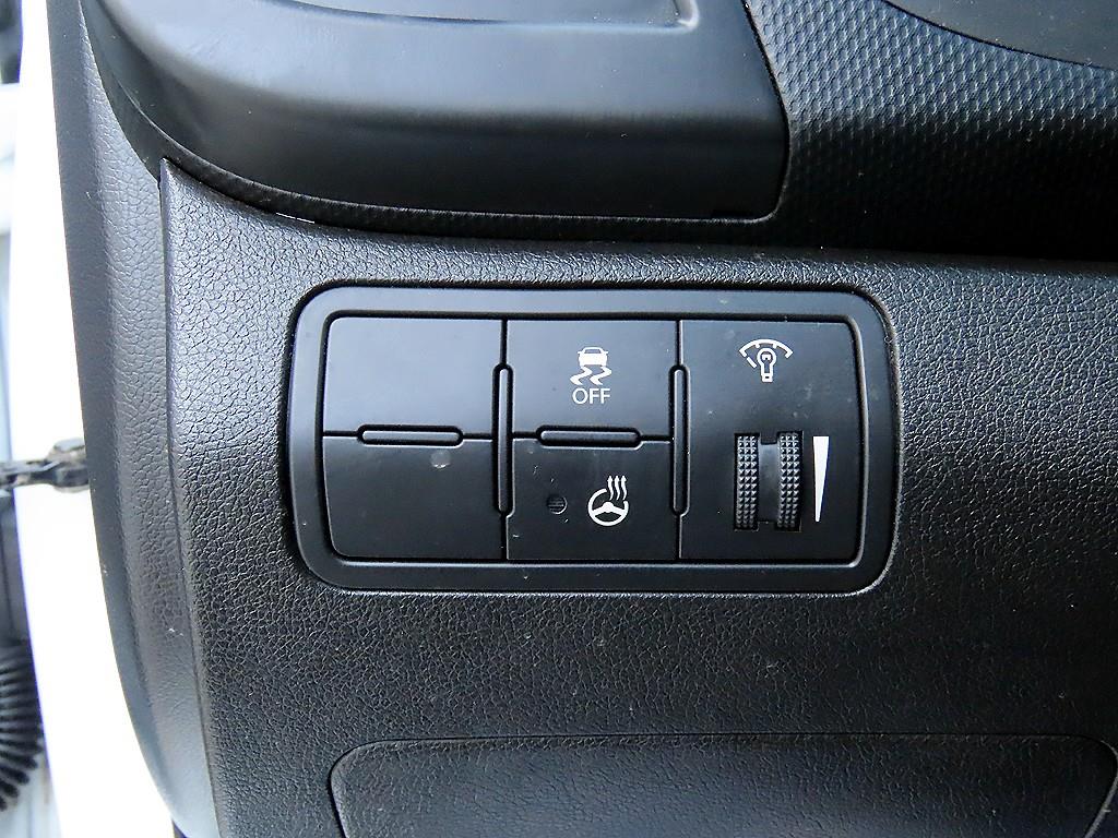 Hyundai Accent — photo 12