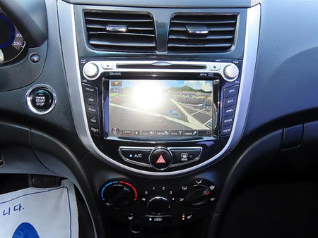 Hyundai Accent — photo 13