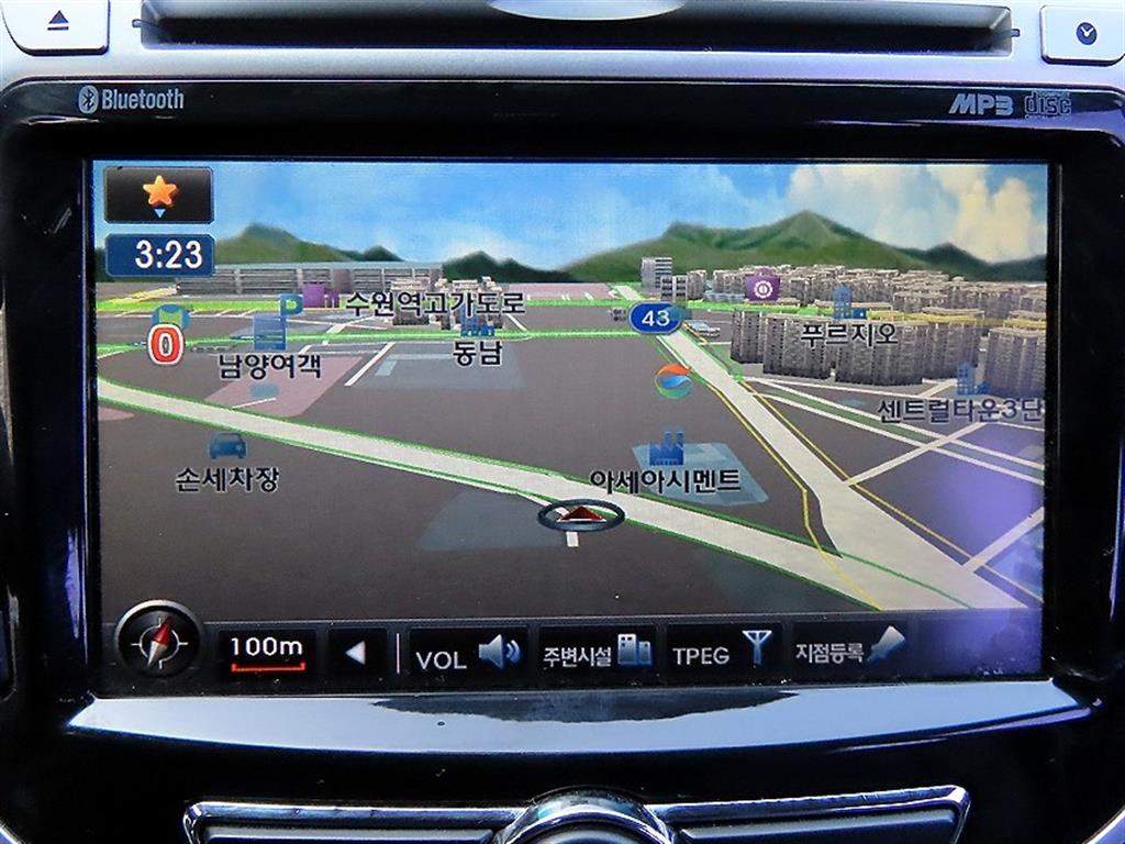 Hyundai Accent — photo 14