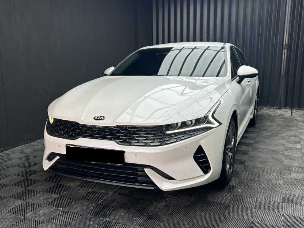 Kia K5 — photo 03