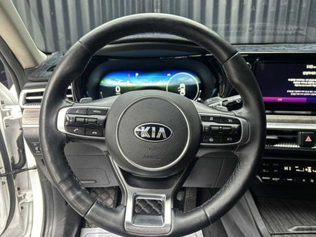 Kia K5 — photo 09