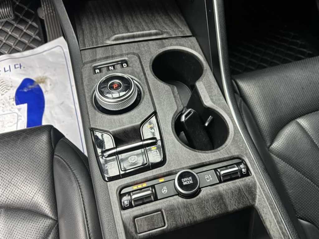 Kia K5 — photo 11