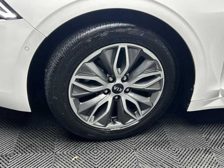 Kia K5 — photo 18