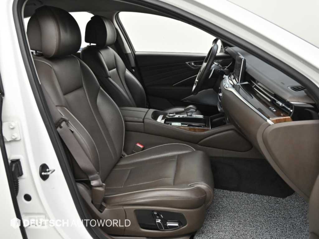 Kia K9 — photo 10