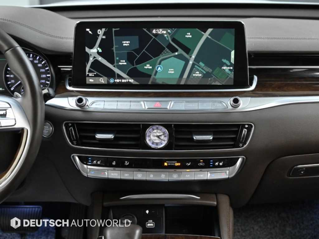 Kia K9 — photo 14