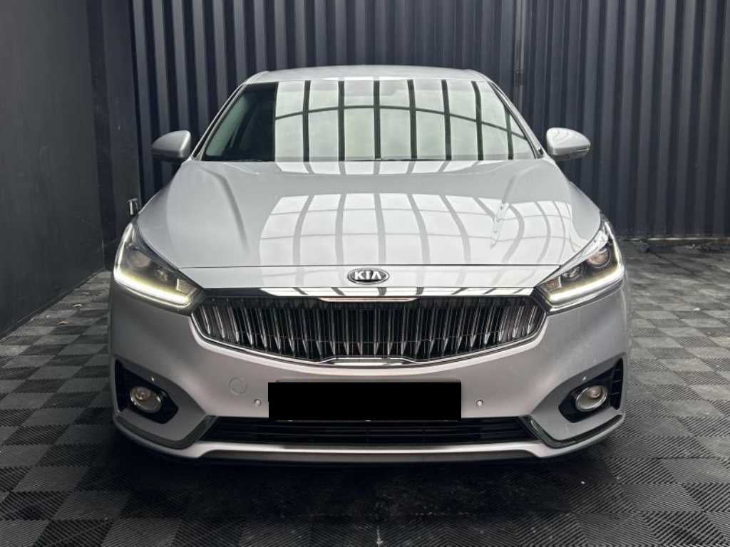 Kia K7 — photo 01