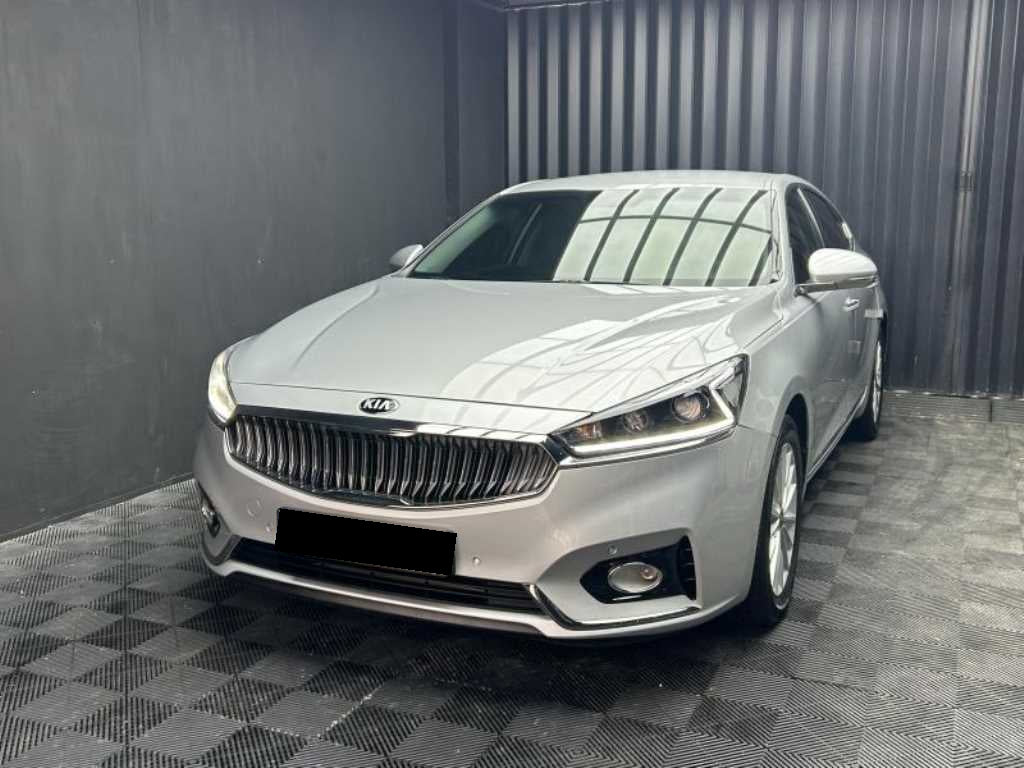 Kia K7 — photo 02